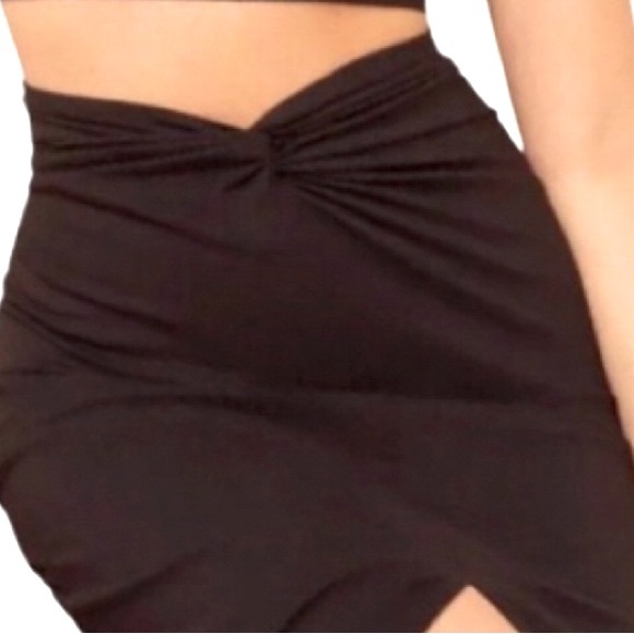 NWT Reformation Black Rylan Twist Front Skirt - Sz L - Picture 4 of 10